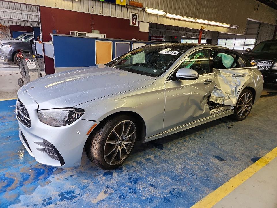 51067846 :رقم المزاد ، W1KZF5KB5PB158775 vin ، 2023 Mercedes-benz E مزاد بيع
