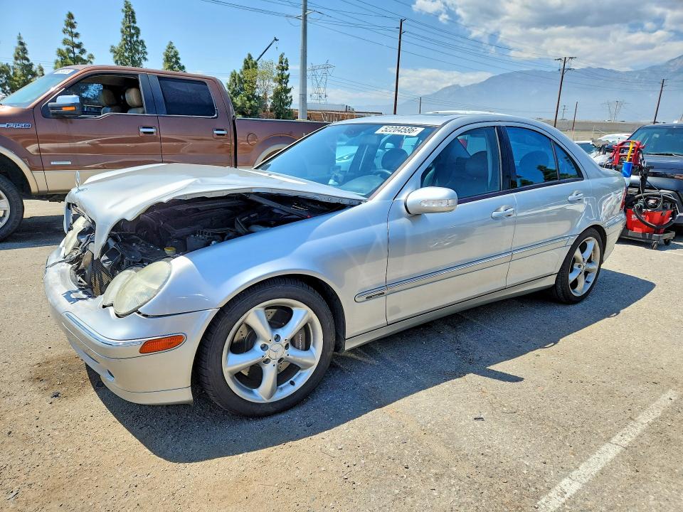 Aukcja sprzedaży 2004 Mercedes-benz C, vin: WDBRF40JX4F549745, numer aukcji: 52204586