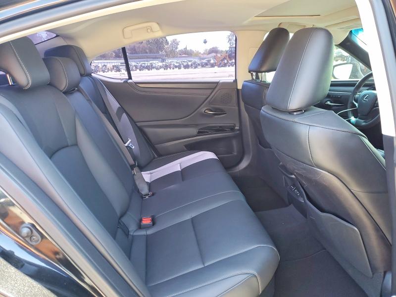 2024 Lexus Es 300h მანქანა იყიდება აუქციონზე, vin: 58ADA1C17RU047030, აუქციონის ნომერი: 51038776