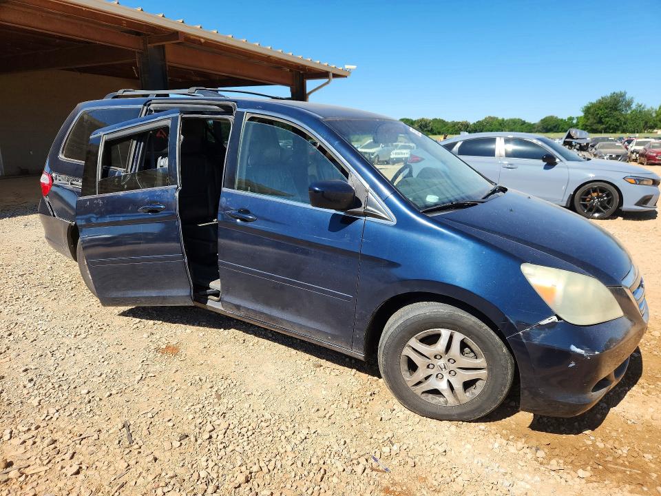53339626 :رقم المزاد ، 5FNRL38775B043972 vin ، 2005 Honda Odyssey مزاد بيع