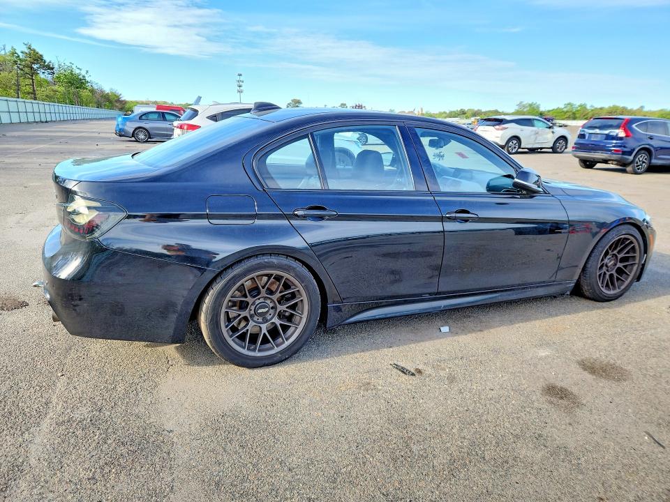 55355136 :رقم المزاد ، WBA8B7G54JNV11011 vin ، 2018 Bmw 340 مزاد بيع