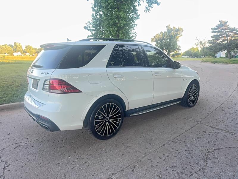 Продажа на аукционе авто 2016 Mercedes-benz Gle, vin: 4JGDA7FB4GA806164, номер лота: 52461166