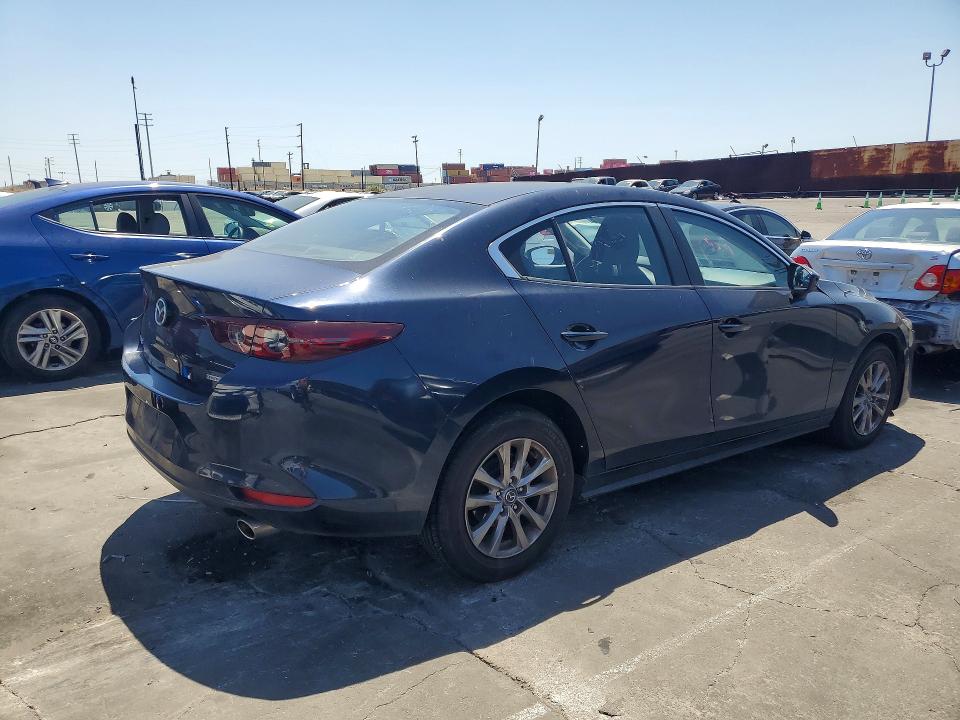 52237646 :رقم المزاد ، JM1BPAAL5M1345141 vin ، 2021 Mazda 3 مزاد بيع