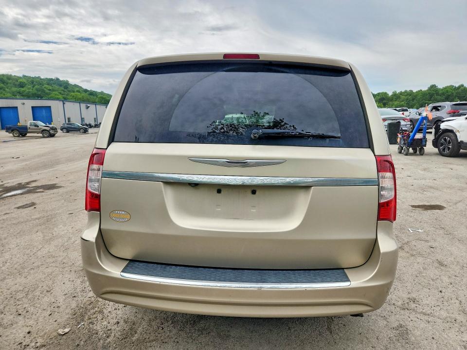 2015 Chrysler Town & Country მანქანა იყიდება აუქციონზე, vin: 2C4RC1BG8FR561639, აუქციონის ნომერი: 55088146