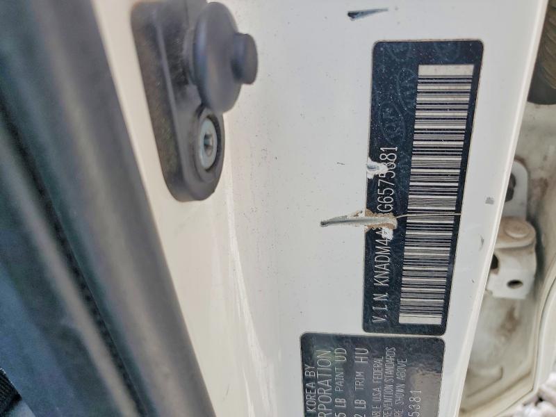 52055396 :رقم المزاد ، KNADM4A33G6575381 vin ، 2016 Kia Rio مزاد بيع