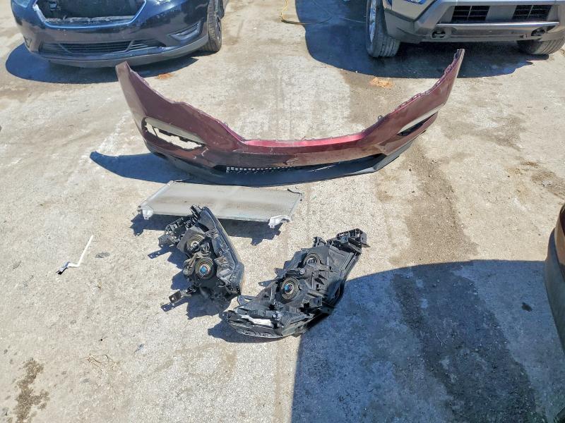 52565066 :رقم المزاد ، 5FNYF5H59JB009698 vin ، 2018 Honda Pilot مزاد بيع