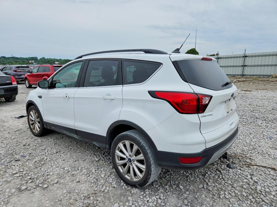 55396756 :رقم المزاد ، 1FMCU0HD8KUA77828 vin ، 2019 Ford Escape مزاد بيع