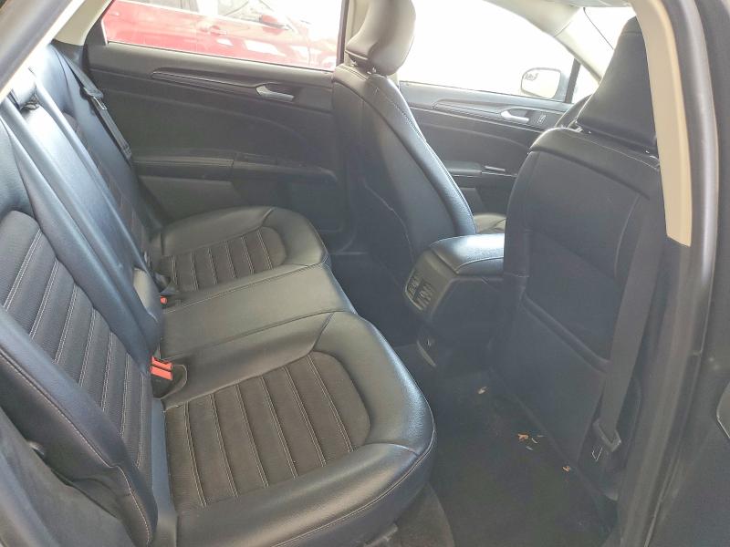 52744206 :رقم المزاد ، 3FA6P0HD0JR281088 vin ، 2018 Ford Fusion مزاد بيع