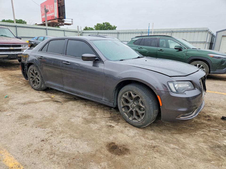 Продажа на аукционе авто 2016 Chrysler 300, vin: 2C3CCAGG7GH282807, номер лота: 54232636
