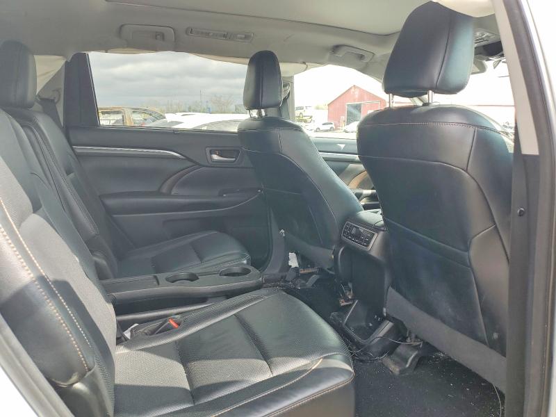 53049226 :رقم المزاد ، 5TDDZRFH3HS432759 vin ، 2017 Toyota Highlander مزاد بيع