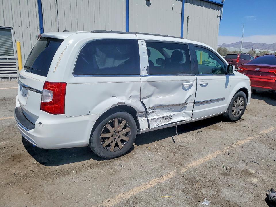 2015 Chrysler Town & Country მანქანა იყიდება აუქციონზე, vin: 2C4RC1BG9FR522624, აუქციონის ნომერი: 54882296
