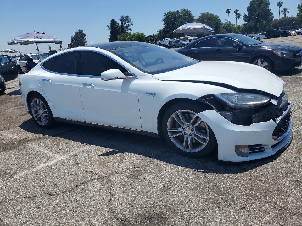 Продажа на аукционе авто 2014 Tesla Model S, vin: 5YJSA1H1XEFP35778, номер лота: 53554596
