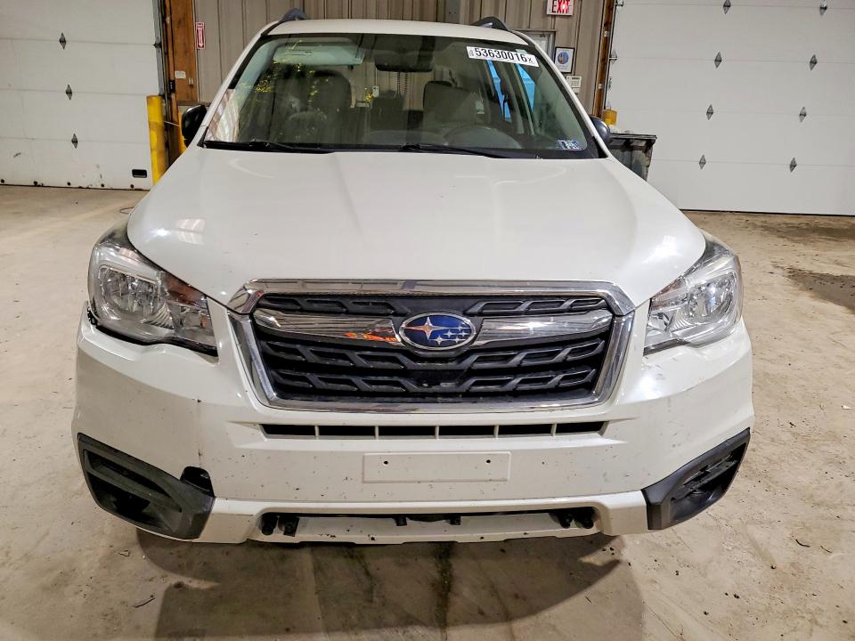 53630016 :رقم المزاد ، JF2SJABC2JH561615 vin ، 2018 Subaru Forester مزاد بيع