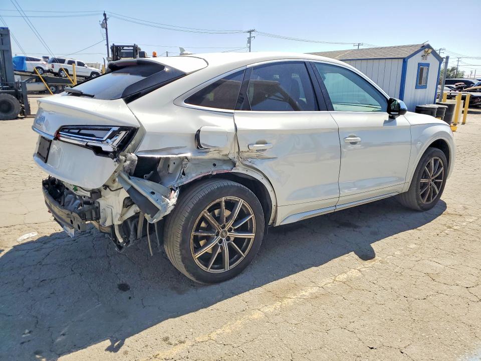 Продажа на аукционе авто 2022 Audi Sq5, vin: WA114AFY2N2042218, номер лота: 53264756
