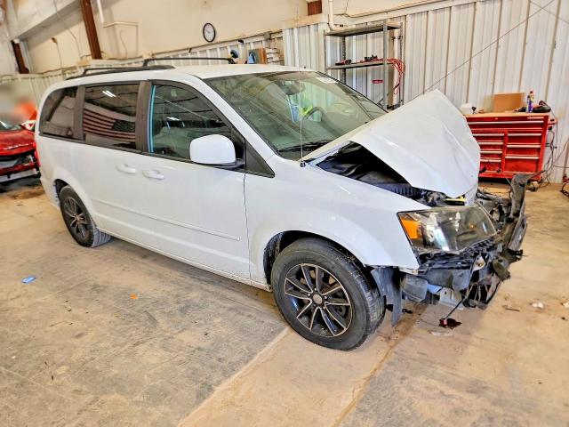 2017 Dodge Grand Caravan მანქანა იყიდება აუქციონზე, vin: 2C4RDGEG8HR696960, აუქციონის ნომერი: 53283236