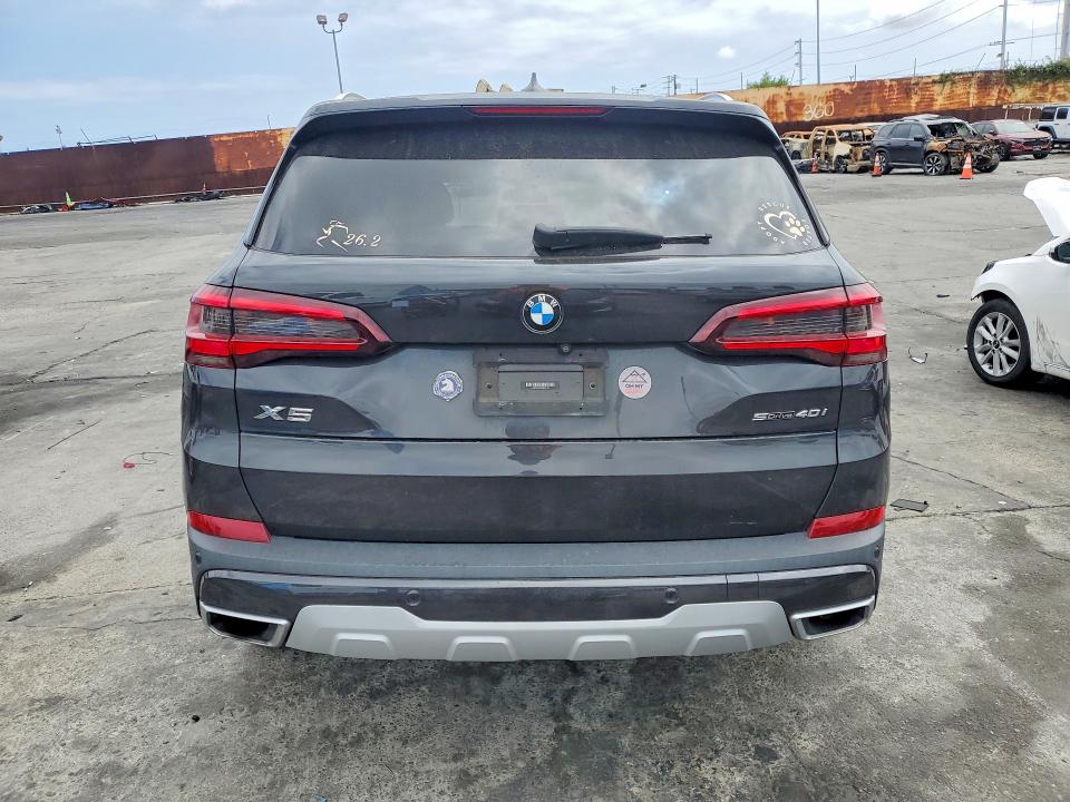 53955166 :رقم المزاد ، 5UXCR4C0XM9F85758 vin ، 2021 Bmw X5 مزاد بيع