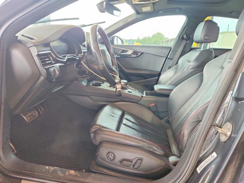 Продажа на аукционе авто 2018 Audi A4, vin: WAUENBF41JA182331, номер лота: 54708696