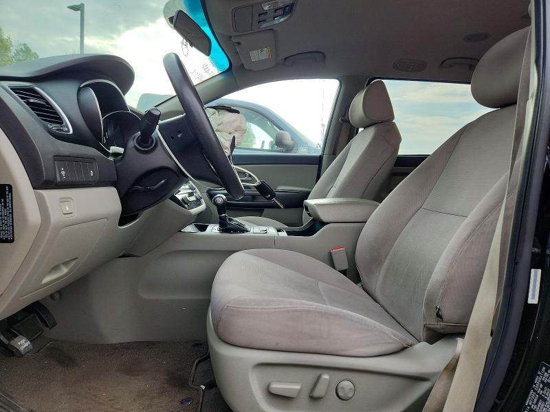 52567396 :رقم المزاد ، KNDMB5C19F6021545 vin ، 2015 Kia Sedona مزاد بيع