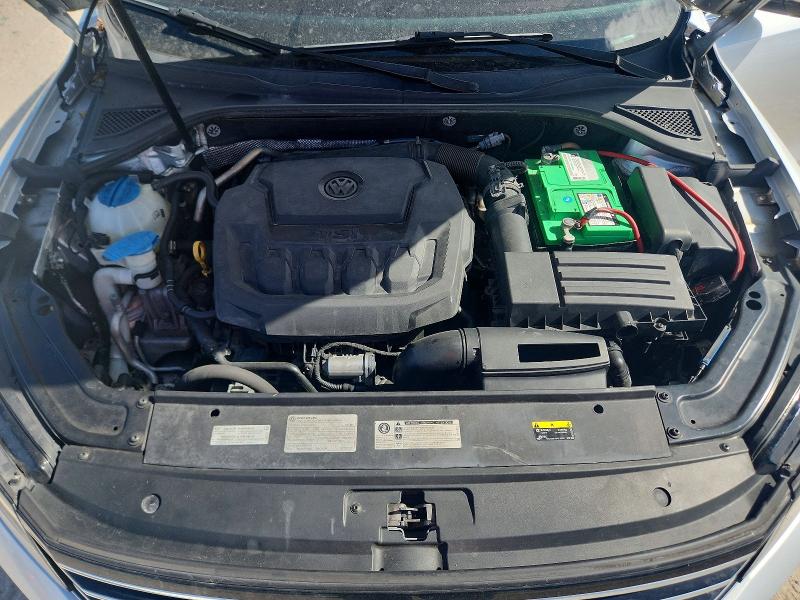 54456726 :رقم المزاد ، 1VWBA7A32JC043775 vin ، 2018 Volkswagen Passat مزاد بيع
