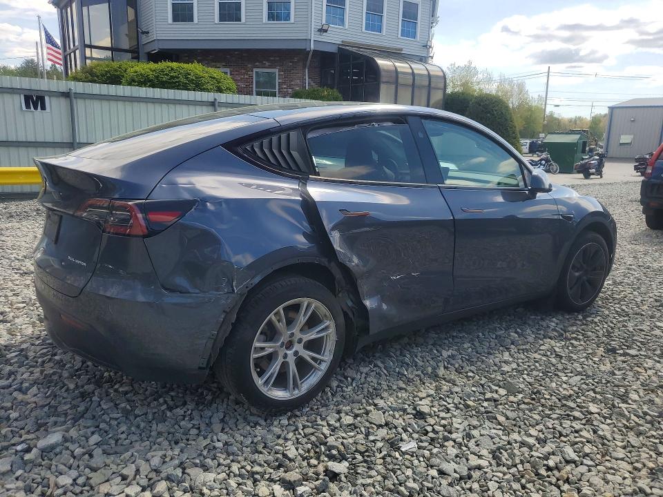 52304446 :رقم المزاد ، 7SAYGDEE2RA217817 vin ، 2024 Tesla Model Y مزاد بيع