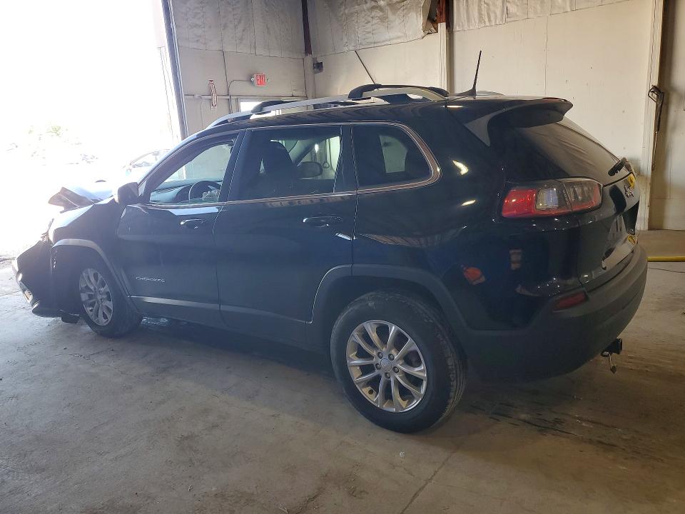 52862026 :رقم المزاد ، 1C4PJLCB9KD263934 vin ، 2019 Jeep Cherokee مزاد بيع