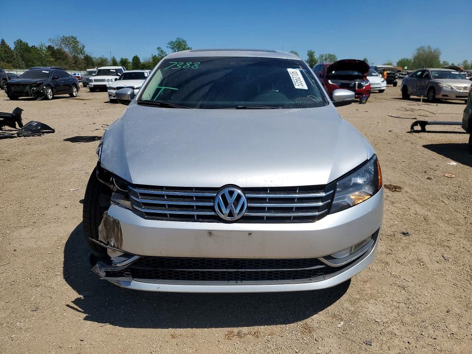 2014 Volkswagen Passat მანქანა იყიდება აუქციონზე, vin: 1VWCN7A30EC108220, აუქციონის ნომერი: 53563106