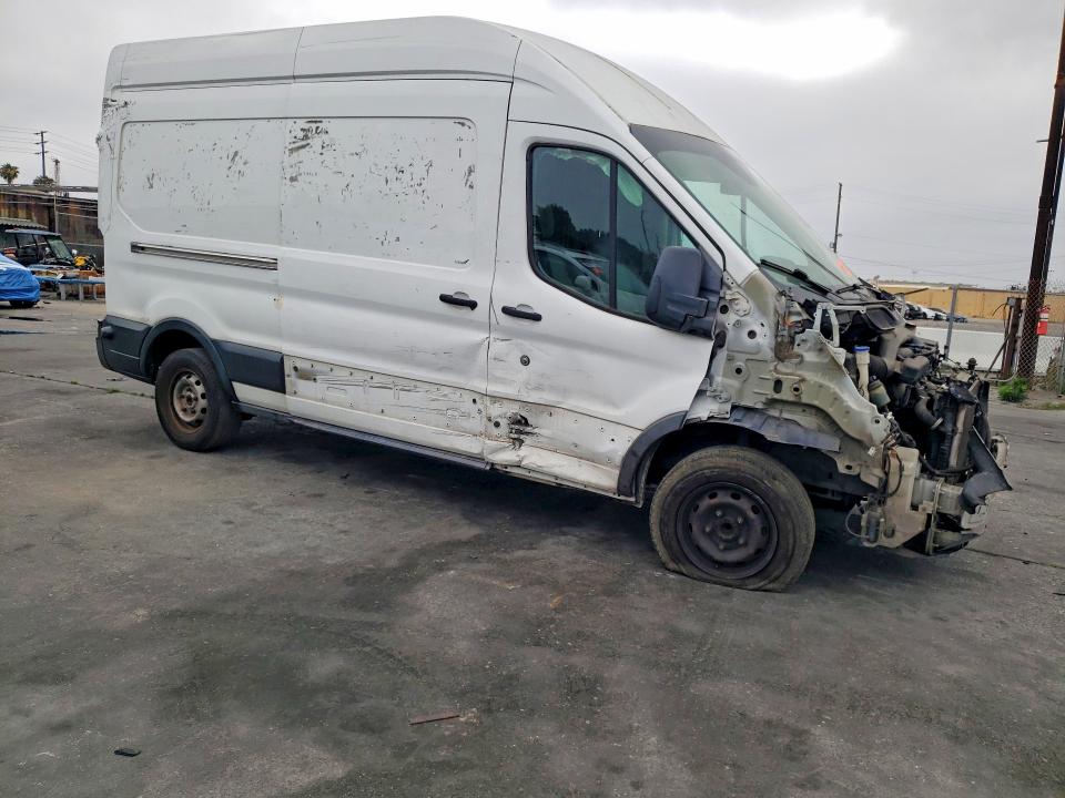 52903106 :رقم المزاد ، 1FTYR2XMXFKA99999 vin ، 2015 Ford Transit مزاد بيع