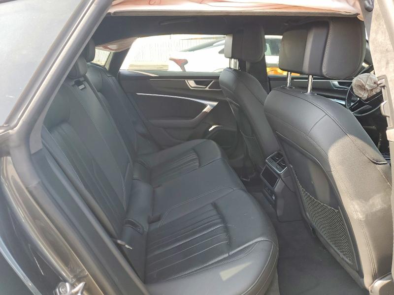 53319166 :رقم المزاد ، WUAPCBF27MN906541 vin ، 2021 Audi Rs7 مزاد بيع