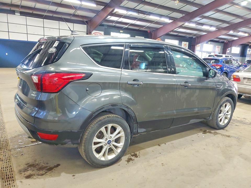 53720296 :رقم المزاد ، 1FMCU9GDXKUA08452 vin ، 2019 Ford Escape مزاد بيع