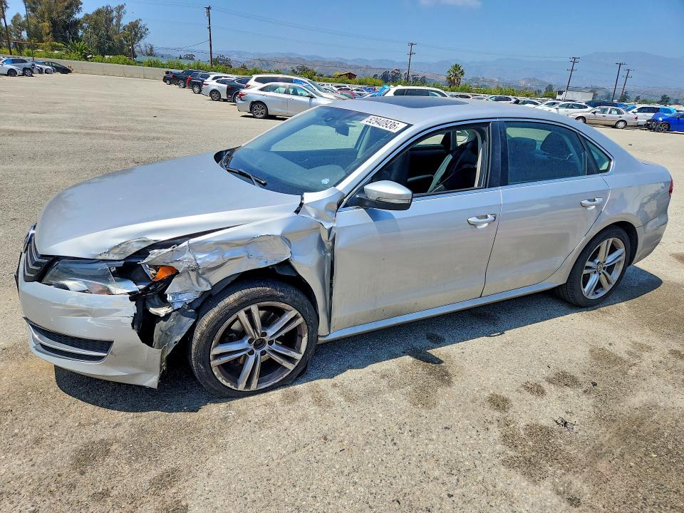 Продажа на аукционе авто 2014 Volkswagen Passat, vin: 1VWBT7A31EC045503, номер лота: 52940936