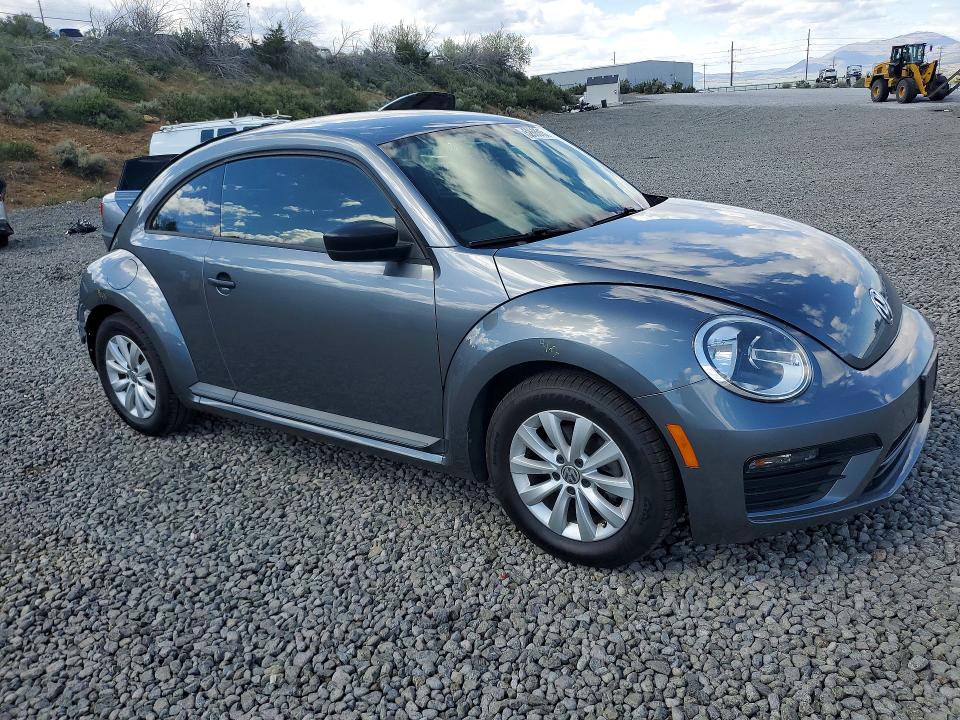 Продажа на аукционе авто 2017 Volkswagen Beetle, vin: 3VWF17AT3HM627483, номер лота: 52685156