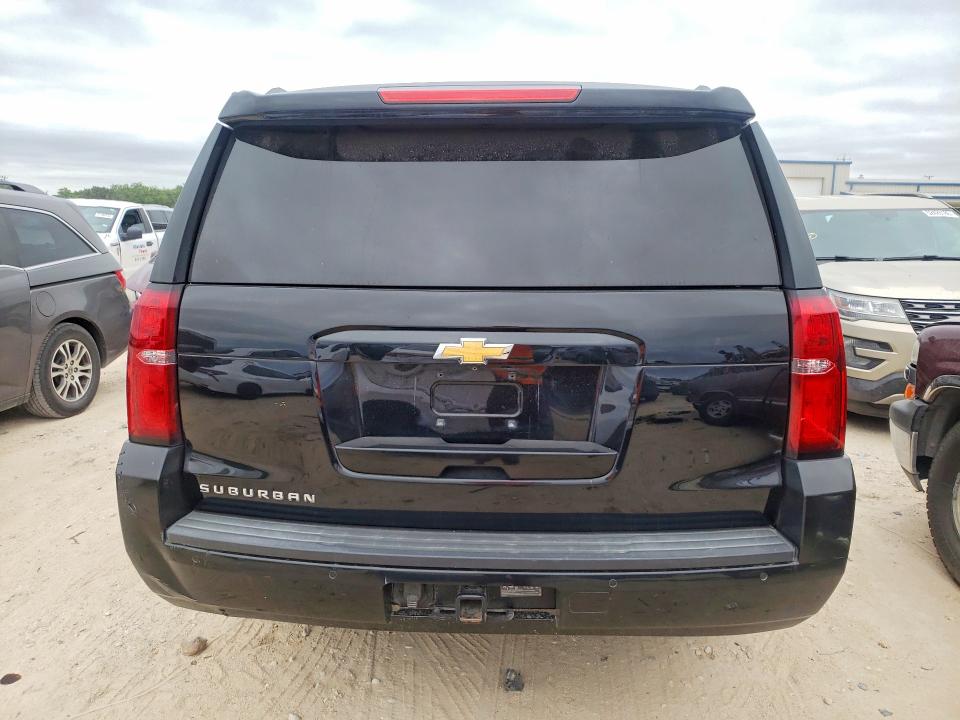 51916076 :رقم المزاد ، 1GNSKHKC8JR208821 vin ، 2018 Chevrolet Suburban مزاد بيع
