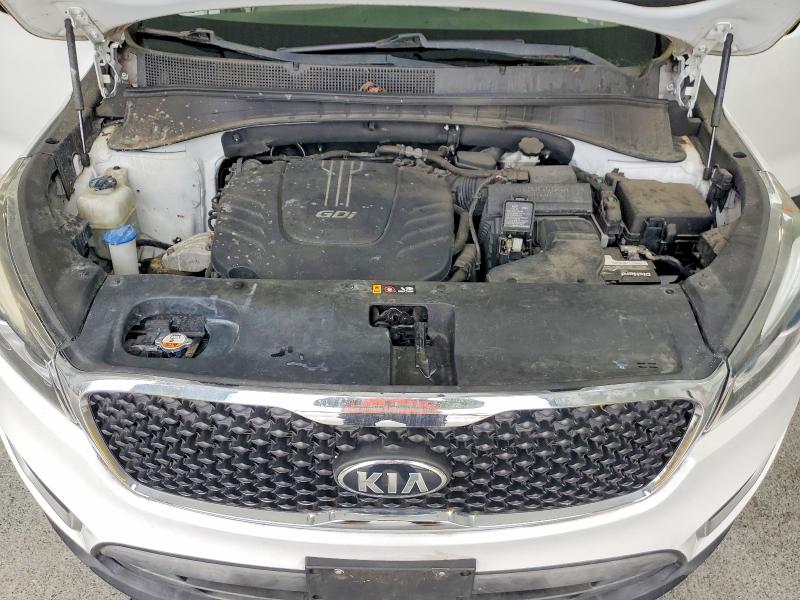 54860596 :رقم المزاد ، 5XYPGDA58HG216227 vin ، 2017 Kia Sorento مزاد بيع