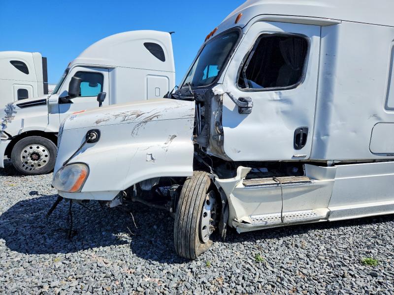 2016 Freightliner Cascadia 125 მანქანა იყიდება აუქციონზე, vin: 3AKGGLD56GSGE4608, აუქციონის ნომერი: 52910346