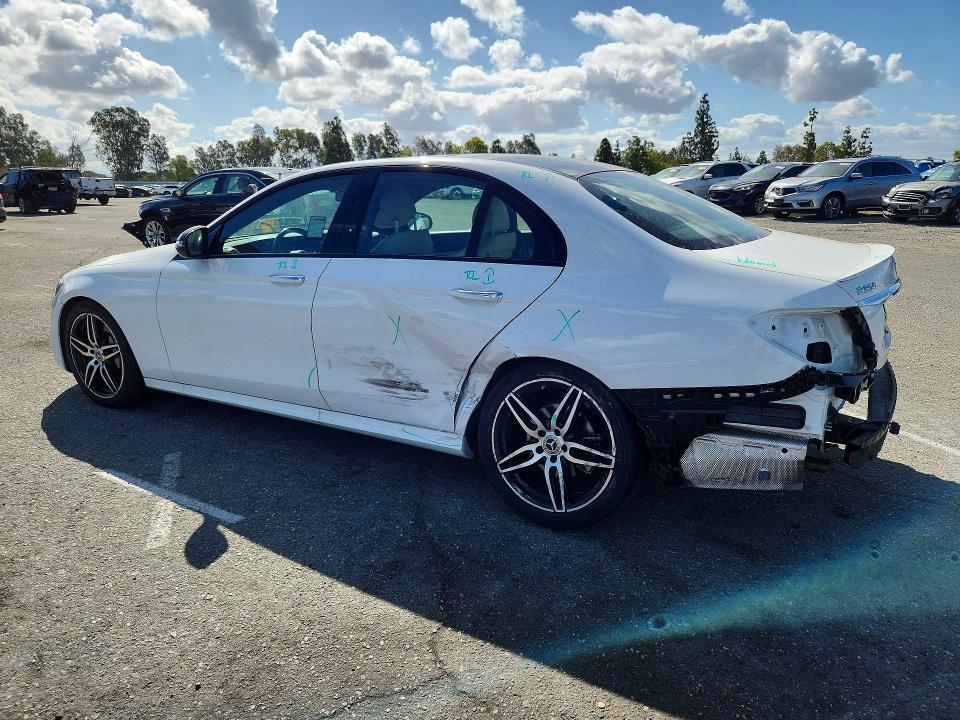 55433856 :رقم المزاد ، W1KZF8DB7LA824288 vin ، 2020 Mercedes-benz E مزاد بيع