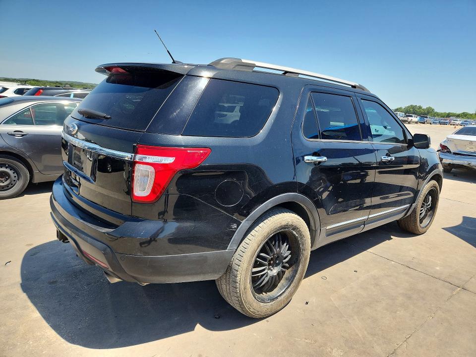 53720876 :رقم المزاد ، 1FMHK8F88BGA12914 vin ، 2011 Ford Explorer مزاد بيع