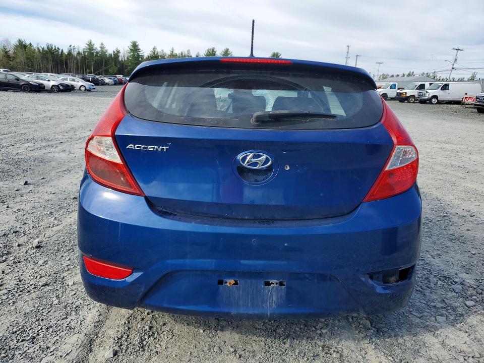 2015 Hyundai Accent მანქანა იყიდება აუქციონზე, vin: KMHCT5AE8FU206398, აუქციონის ნომერი: 53708566