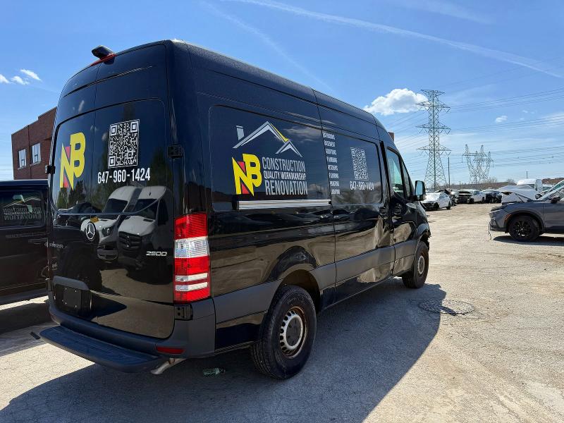 52942036 :رقم المزاد ، W1Y4KBHYXRP647703 vin ، 2024 Mercedes-benz Sprinter مزاد بيع
