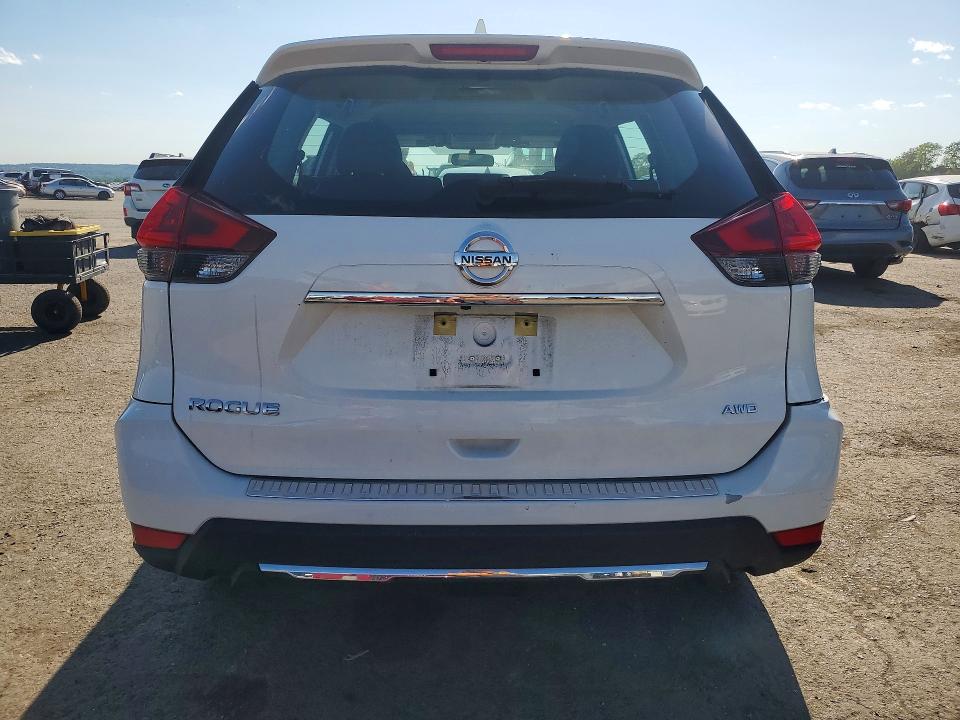 55111326 :رقم المزاد ، KNMAT2MV1JP571115 vin ، 2018 Nissan Rogue مزاد بيع
