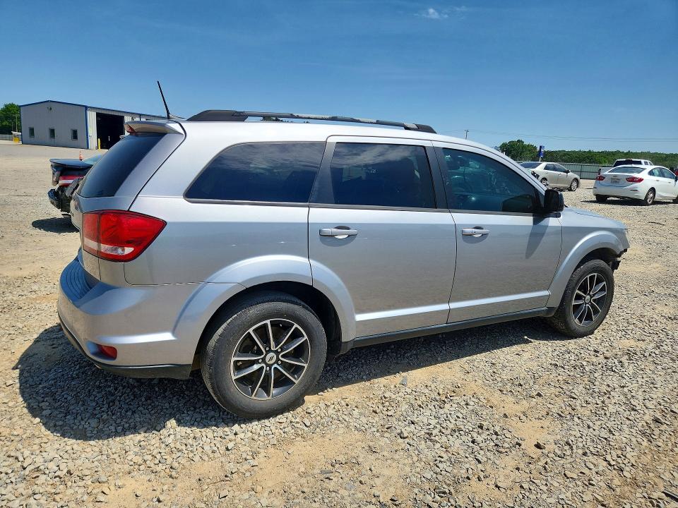 52883126 :رقم المزاد ، 3C4PDCBG1JT508724 vin ، 2018 Dodge Journey مزاد بيع