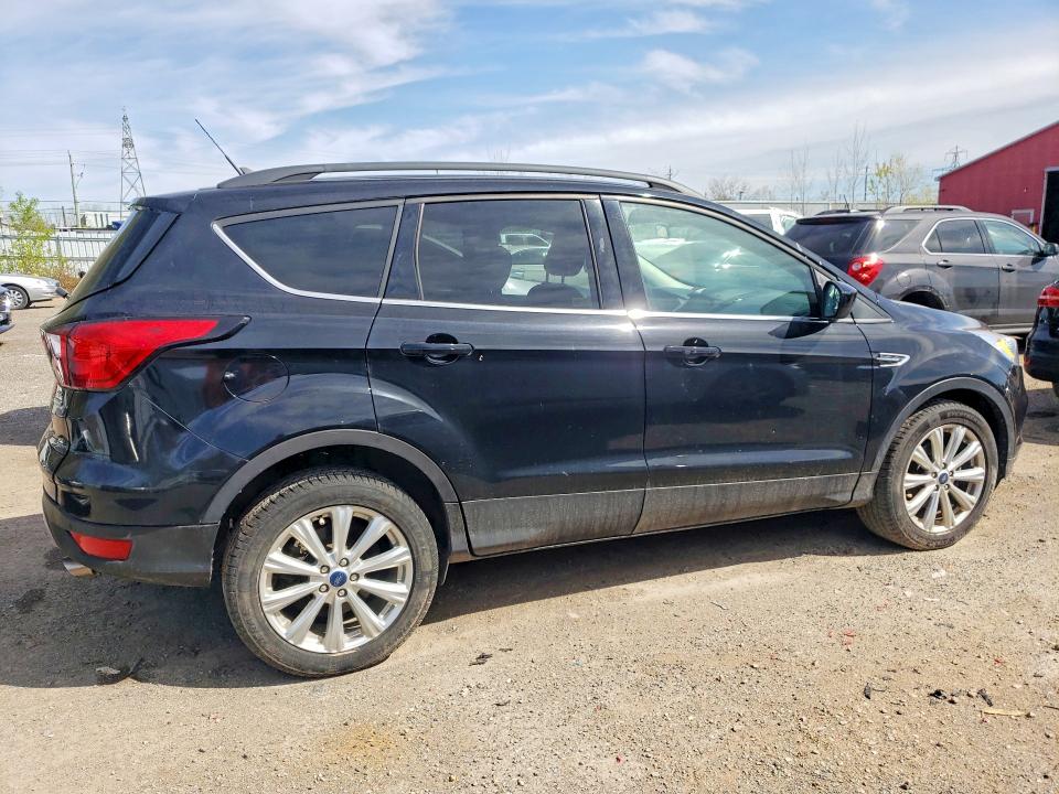 2019 Ford Escape მანქანა იყიდება აუქციონზე, vin: 1FMCU0HD5KUB70676, აუქციონის ნომერი: 53106806