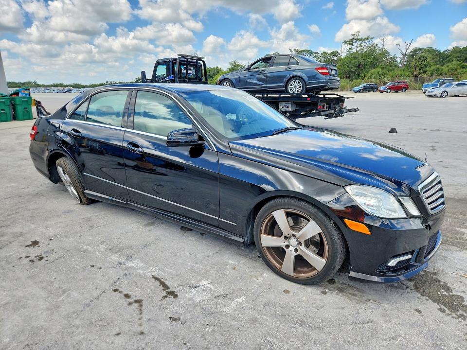 52864336 :رقم المزاد ، WDDHF8HB0BA451082 vin ، 2011 Mercedes-benz E مزاد بيع