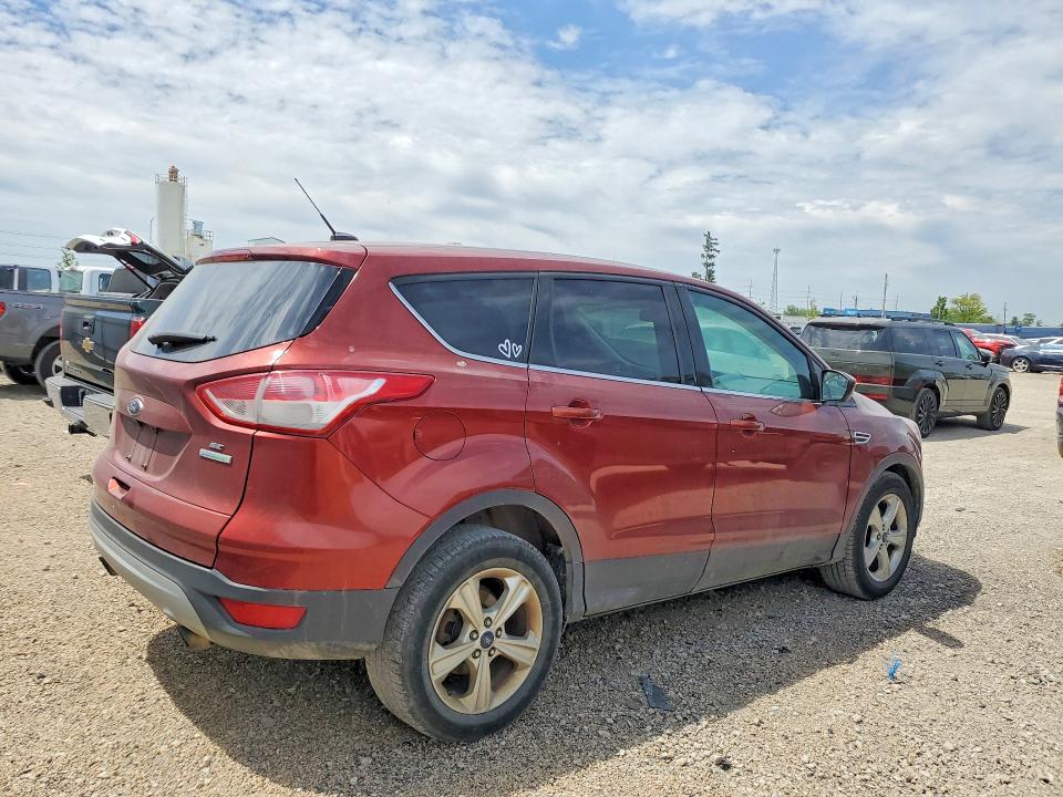 2015 Ford Escape მანქანა იყიდება აუქციონზე, vin: 1FMCU0GX0FUB01525, აუქციონის ნომერი: 55454126
