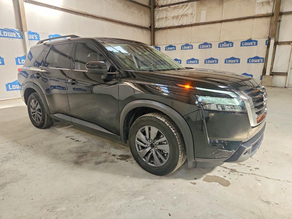 53301366 :رقم المزاد ، 5N1DR3BAXPC245956 vin ، 2023 Nissan Pathfinder مزاد بيع