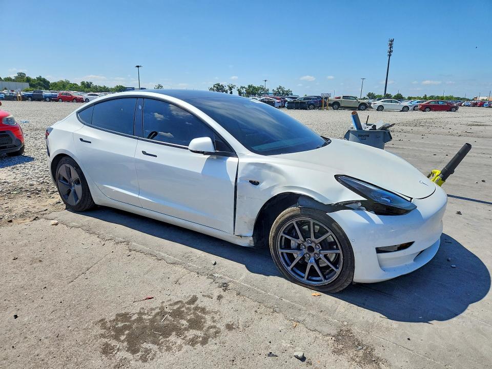 Продажа на аукционе авто 2022 Tesla Model 3, vin: 5YJ3E1EA1NF239622, номер лота: 51631226