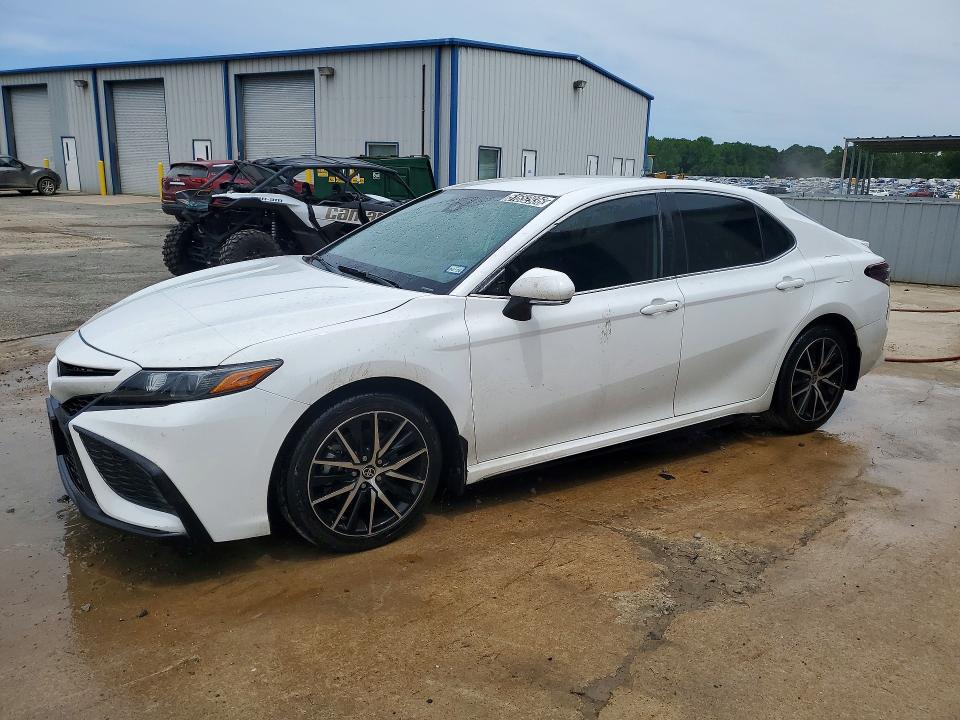Продаж на аукціоні авто 2023 Toyota Camry, vin: 4T1G11AK5PU757783, номер лоту: 51652936