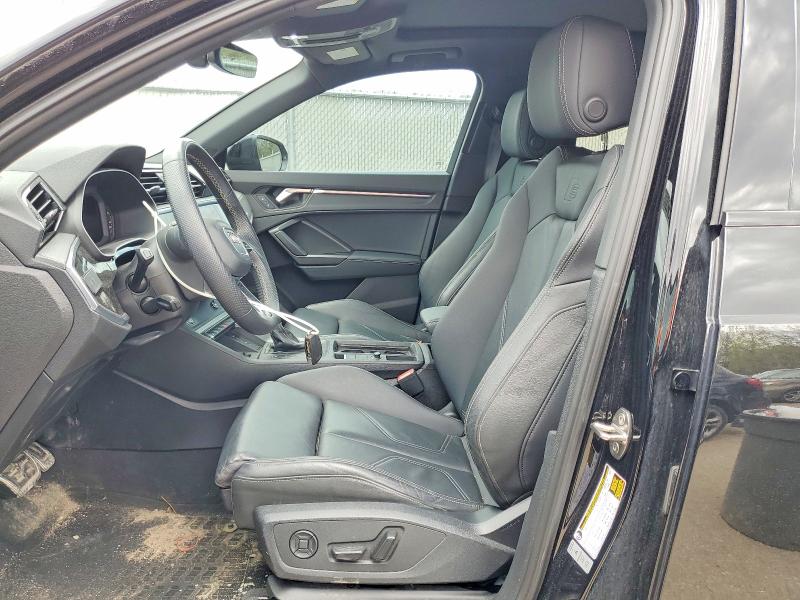 51780636 :رقم المزاد ، WA1EECF31R1087645 vin ، 2024 Audi Q3 مزاد بيع