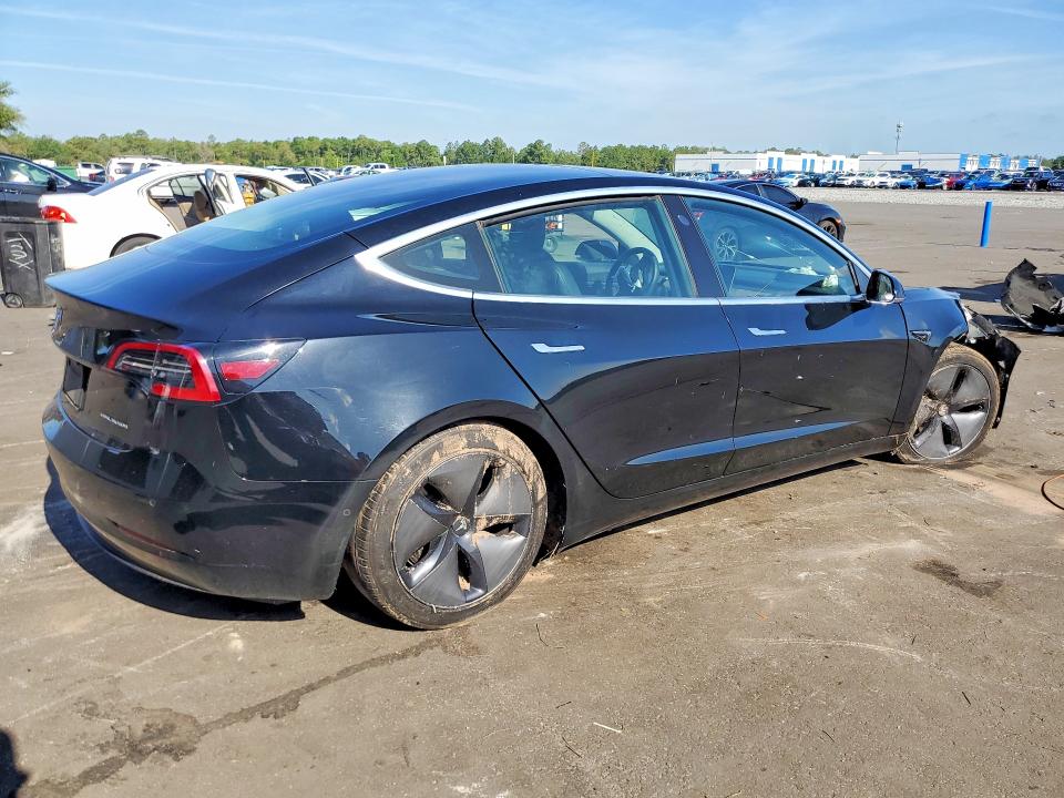 Продажа на аукционе авто 2019 Tesla Model 3, vin: 5YJ3E1EB4KF208563, номер лота: 53885796