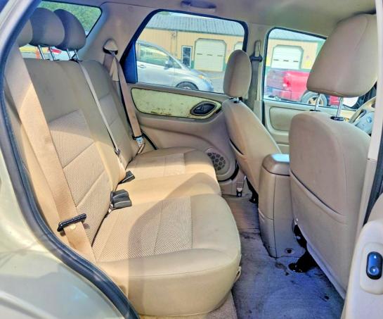 2006 Ford Escape მანქანა იყიდება აუქციონზე, vin: 1FMYU03196KA11597, აუქციონის ნომერი: 53171616