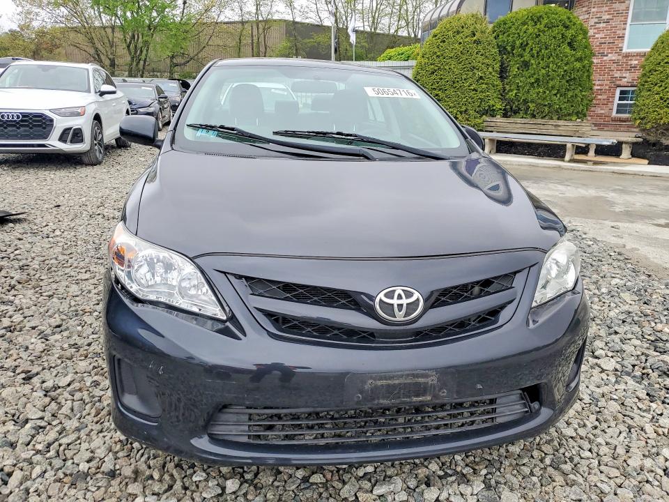 50654716 :رقم المزاد ، 2T1BU4EE2DC980318 vin ، 2013 Toyota Corolla مزاد بيع